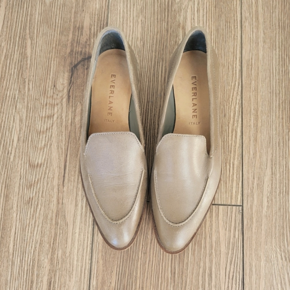 Everlane Taupe  Leather Loafers.